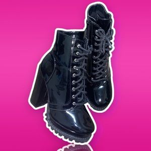 “Go with the beat” Fashion Nova Laced Zip-Up Boots
